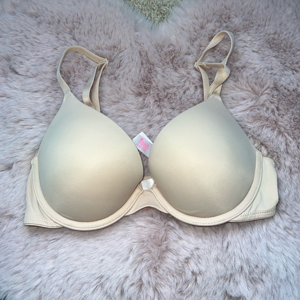 Victoria’s Secret PINK Wear Everywhere Push Up bra
